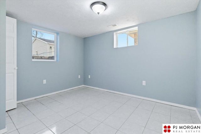 3821 Emiline Street, Omaha, NE 68147