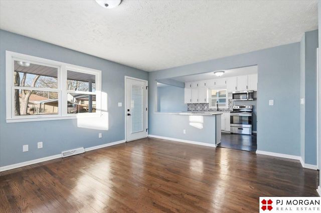 3821 Emiline Street, Omaha, NE 68147