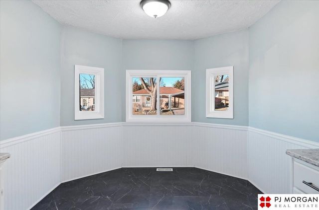 3821 Emiline Street, Omaha, NE 68147