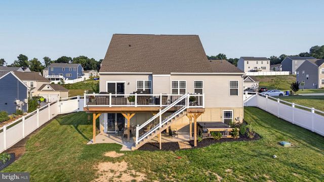135 CHAMPIONS DR, York Haven, PA 17370