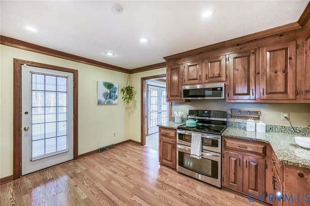 109 Treva Rd, Sandston, VA 23150