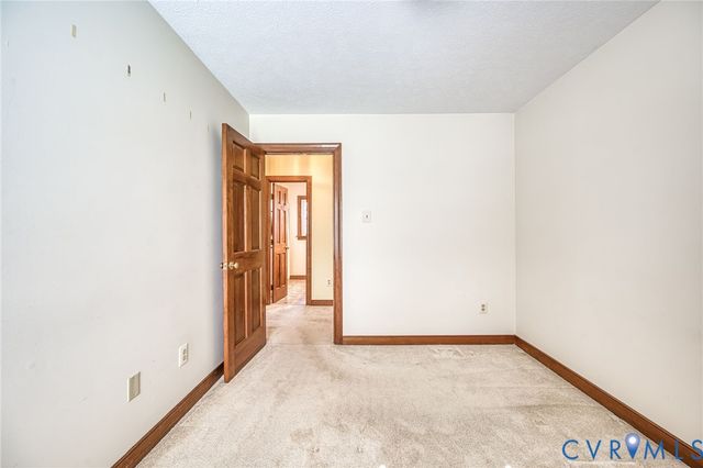 109 Treva Rd, Sandston, VA 23150