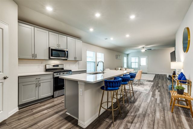 5636 Castle Peak Bend, Fort Worth, TX 76126