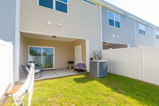 7 Jaydn Drive, Jacksonville, NC 28546
