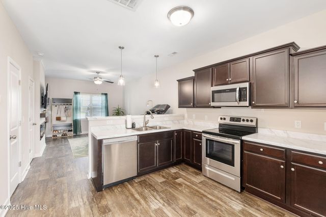7 Jaydn Drive, Jacksonville, NC 28546