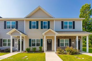 7 Jaydn Drive, Jacksonville, NC 28546
