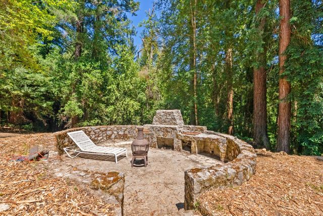 260 Overlook Drive, Boulder Creek, CA 95006