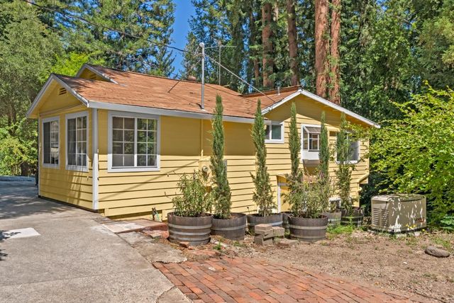 260 Overlook Drive, Boulder Creek, CA 95006