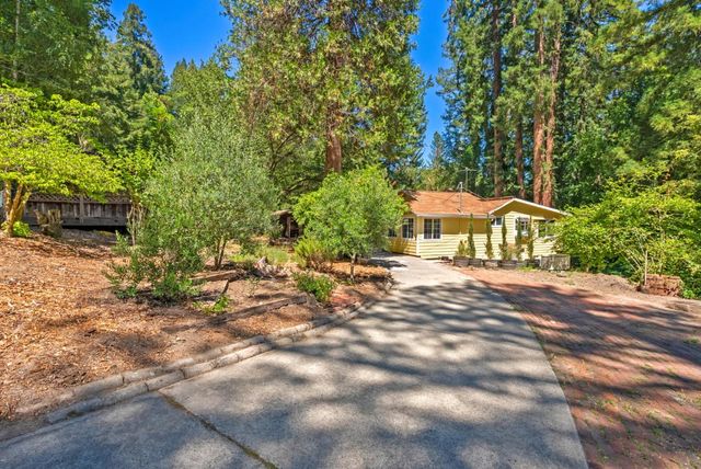 260 Overlook Drive, Boulder Creek, CA 95006
