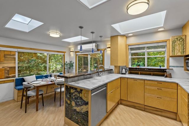 260 Overlook Drive, Boulder Creek, CA 95006