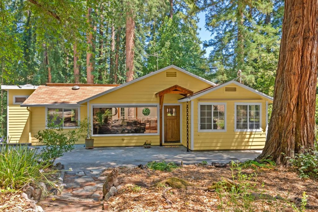 260 Overlook Drive, Boulder Creek, CA 95006
