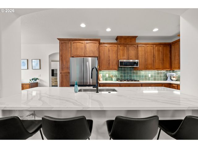 14574 PITTOCK Pl, Oregon City, OR 97045