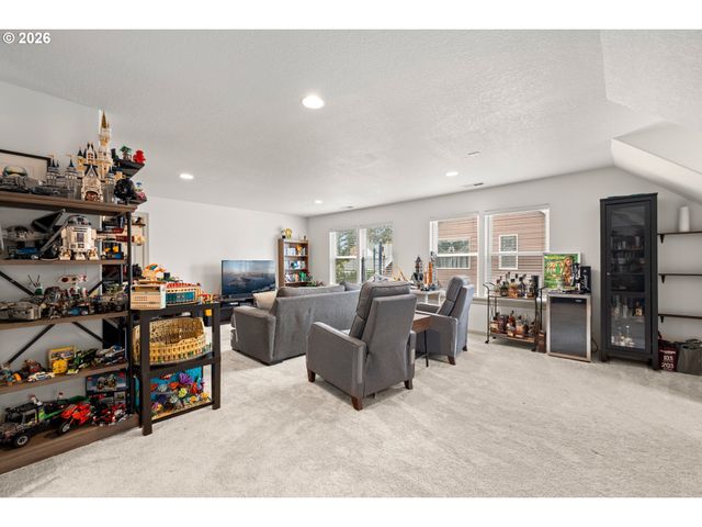 14574 PITTOCK Pl, Oregon City, OR 97045