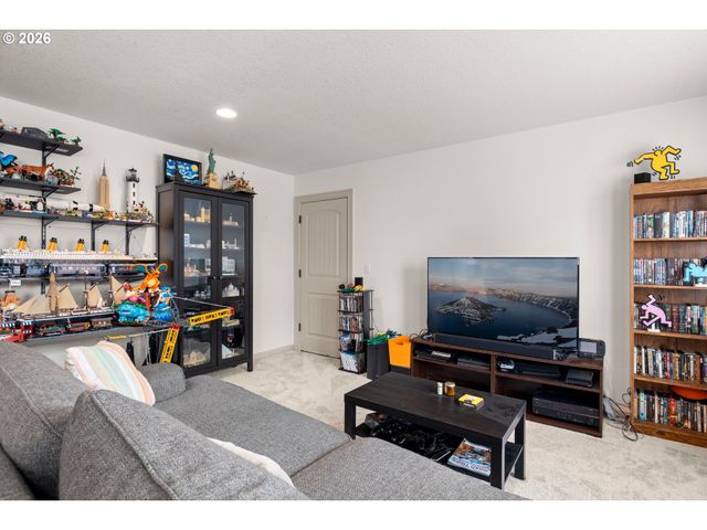 14574 PITTOCK Pl, Oregon City, OR 97045