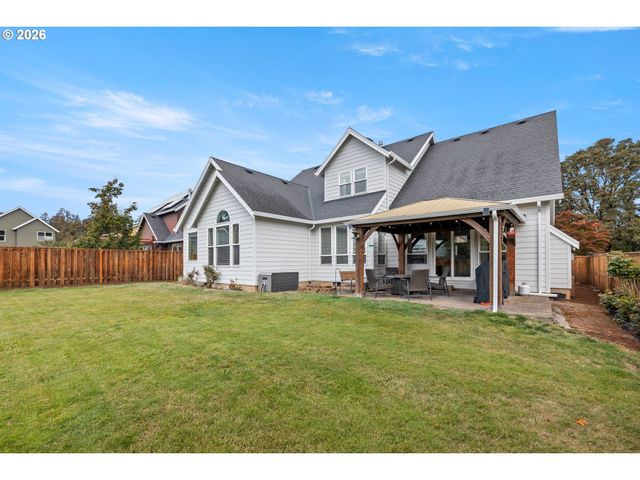 14574 PITTOCK Pl, Oregon City, OR 97045