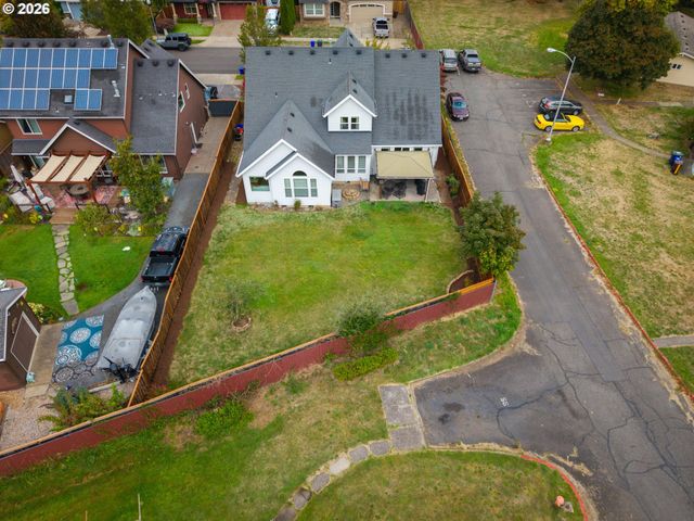 14574 PITTOCK Pl, Oregon City, OR 97045