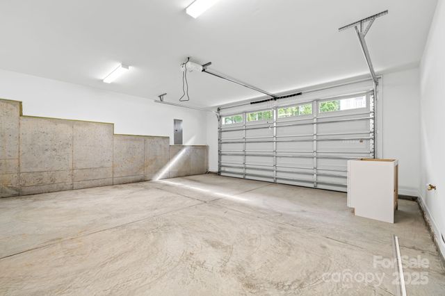 3920 Hager Drive, Charlotte, NC 28208