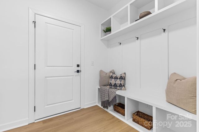 3920 Hager Drive, Charlotte, NC 28208