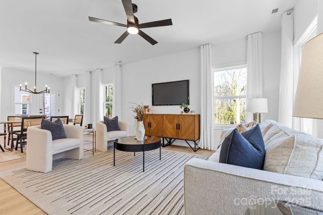 3920 Hager Drive, Charlotte, NC 28208