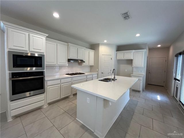 3302 Oriole Drive, Mission, TX 78572