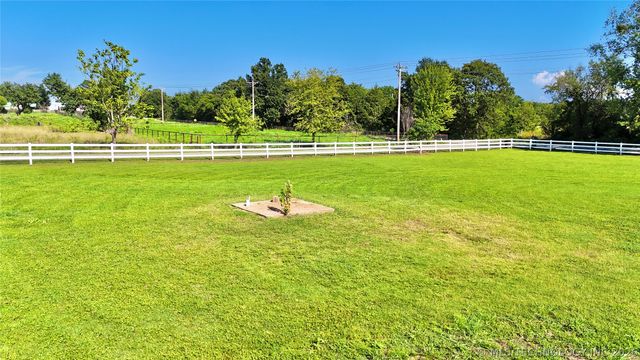 40228 E County Road 1219, Stigler, OK 74462