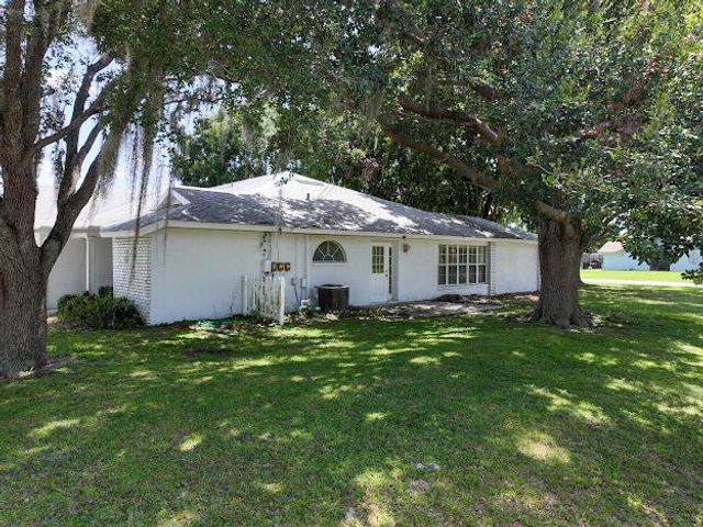 3901 Loquat Road, Sebring, FL 33875