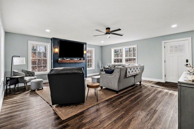 969 N Pine Ridge Drive, Ludington, MI 49431