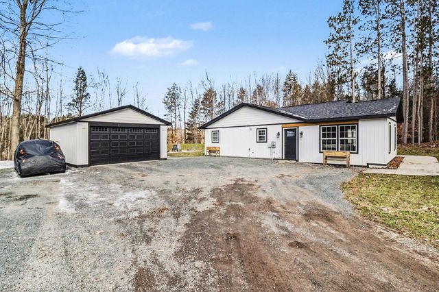 969 N Pine Ridge Drive, Ludington, MI 49431