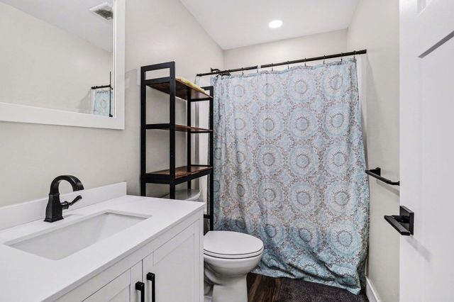 969 N Pine Ridge Drive, Ludington, MI 49431