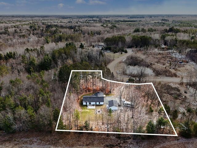 969 N Pine Ridge Drive, Ludington, MI 49431