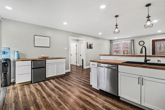 969 N Pine Ridge Drive, Ludington, MI 49431