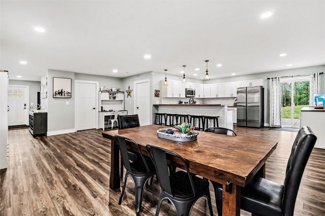 969 N Pine Ridge Drive, Ludington, MI 49431