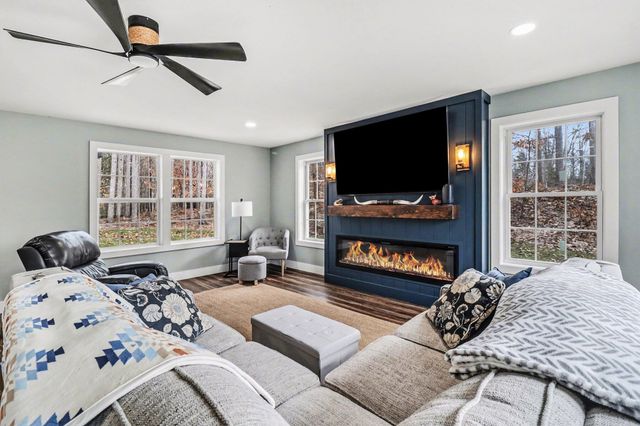 969 N Pine Ridge Drive, Ludington, MI 49431