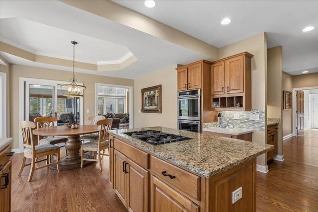 1065 Vineyard Drive, Gurnee, IL 60031