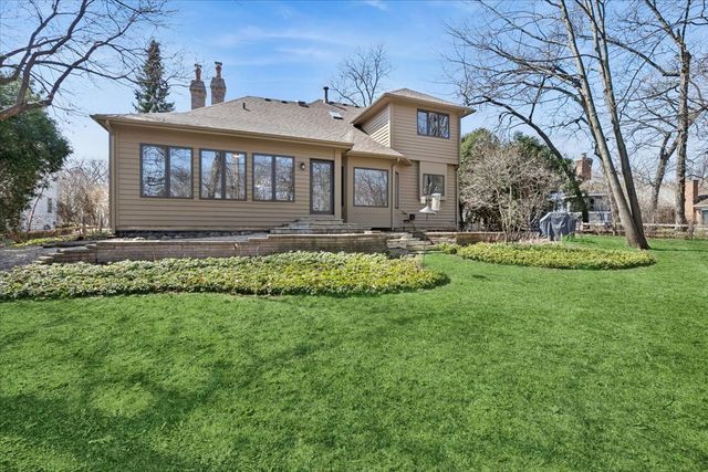 1065 Vineyard Drive, Gurnee, IL 60031