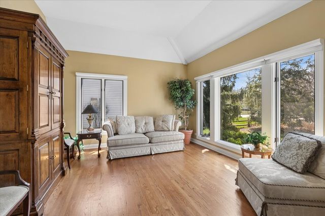 1065 Vineyard Drive, Gurnee, IL 60031