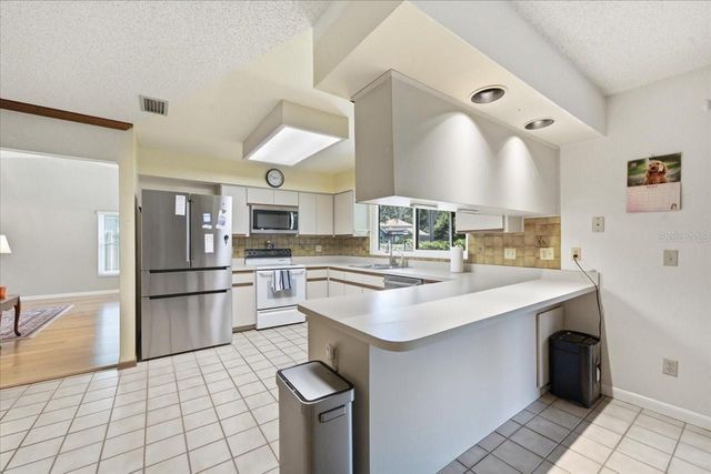 2804 PALAMORE DRIVE, Tampa, FL 33618