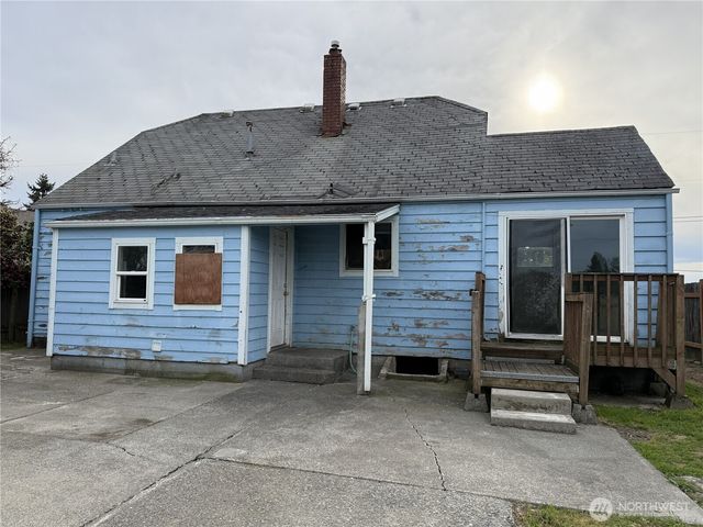 3790 E B Street, Tacoma, WA 98404