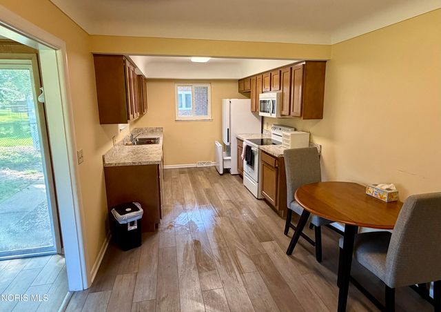 2235 Belvedere Drive, Toledo, OH 43614