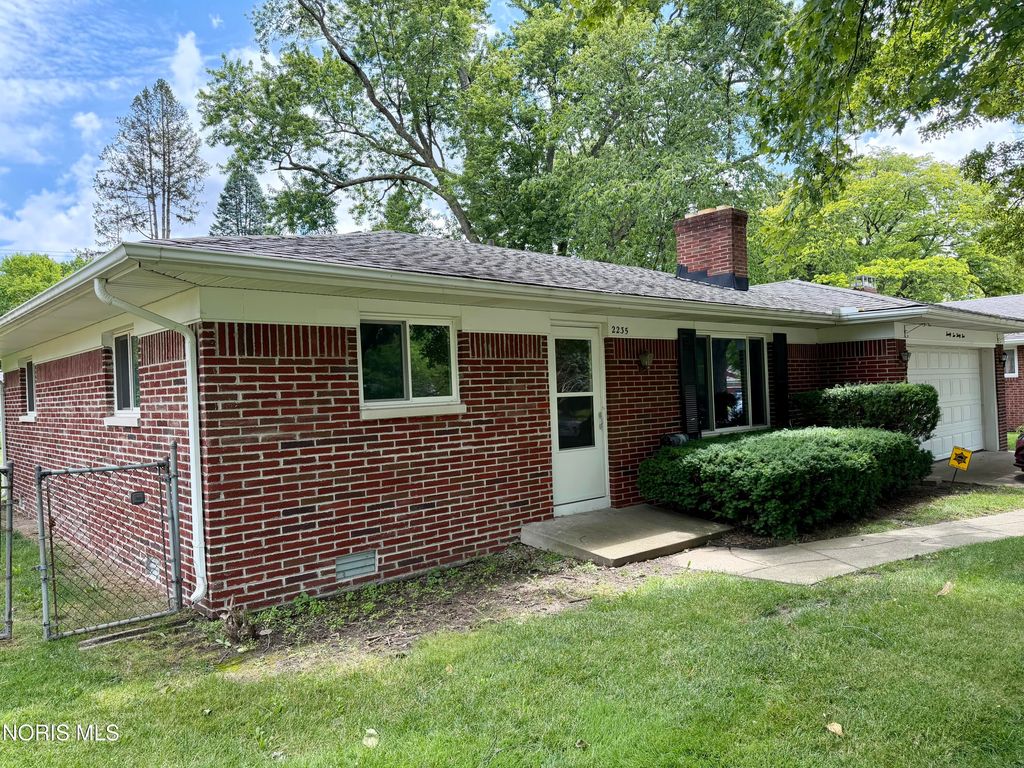 2235 Belvedere Drive, Toledo, OH 43614