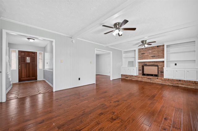 5703 Green Timbers Drive, Humble, TX 77346