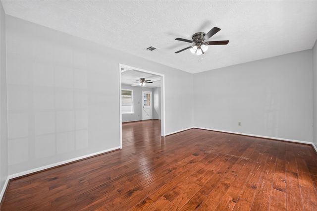 5703 Green Timbers Drive, Humble, TX 77346