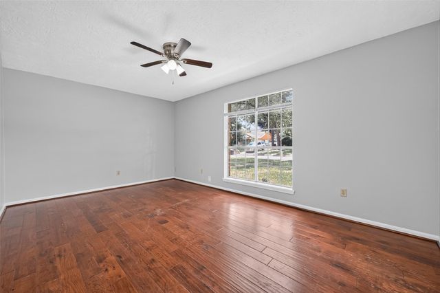 5703 Green Timbers Drive, Humble, TX 77346