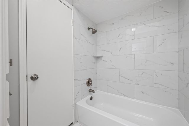 5703 Green Timbers Drive, Humble, TX 77346