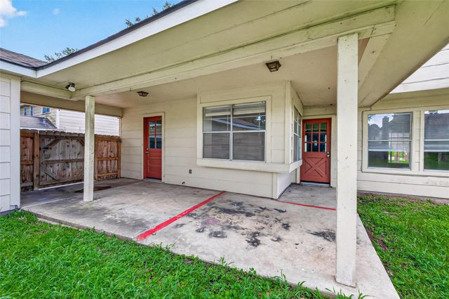 5703 Green Timbers Drive, Humble, TX 77346