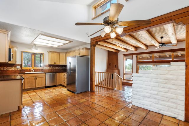 22 Aventura Road, Santa Fe, NM 87508