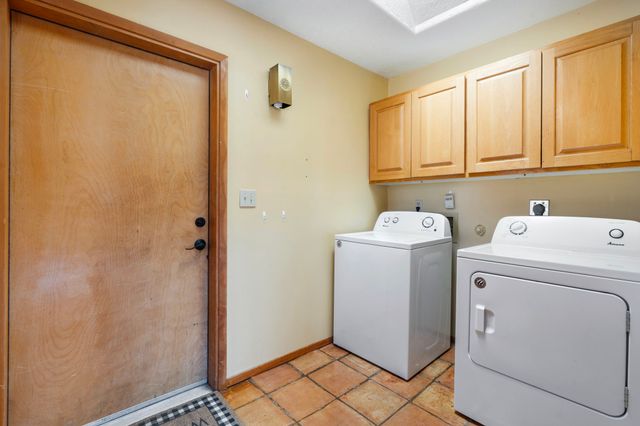 22 Aventura Road, Santa Fe, NM 87508