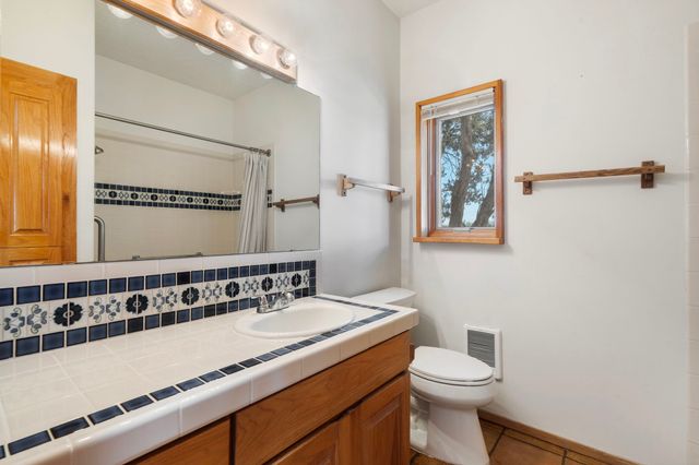 22 Aventura Road, Santa Fe, NM 87508