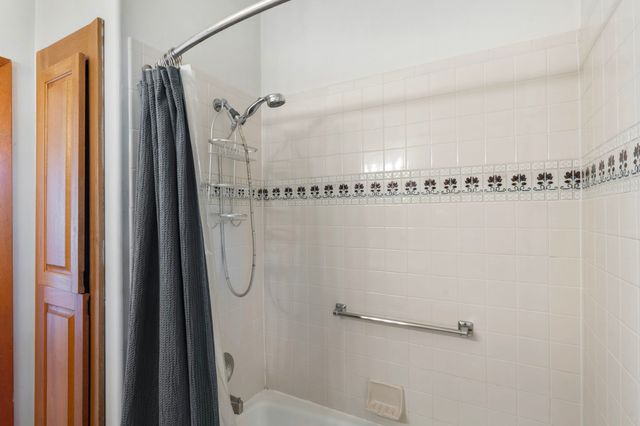 22 Aventura Road, Santa Fe, NM 87508