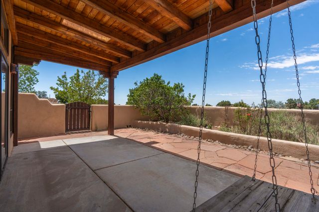 22 Aventura Road, Santa Fe, NM 87508